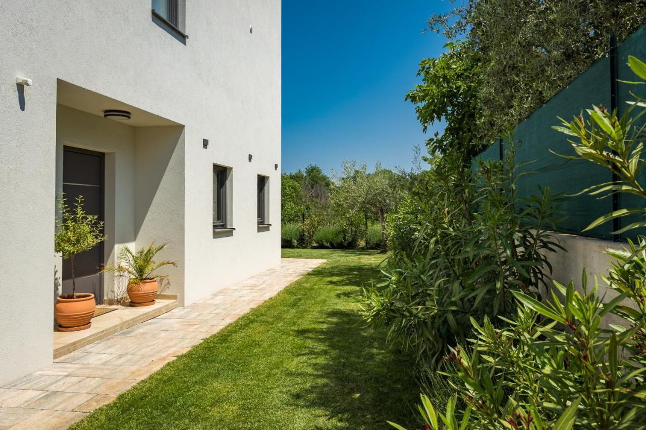 Villa Leonardo Vrznaveri Exteriör bild